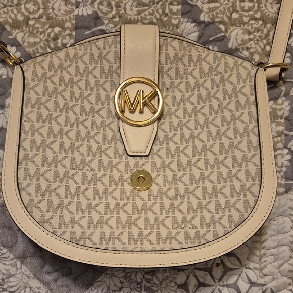 Michael Kors Cream and Gold Crossbody Bag with Monogram Print - Picture 2 of 7